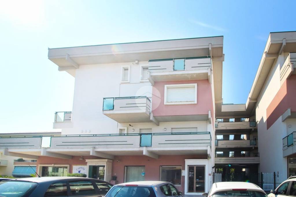ufficio in affitto ad Alba Adriatica
