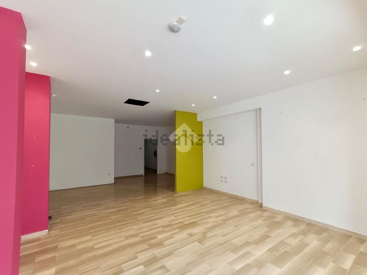 locale commerciale in affitto ad Alba Adriatica