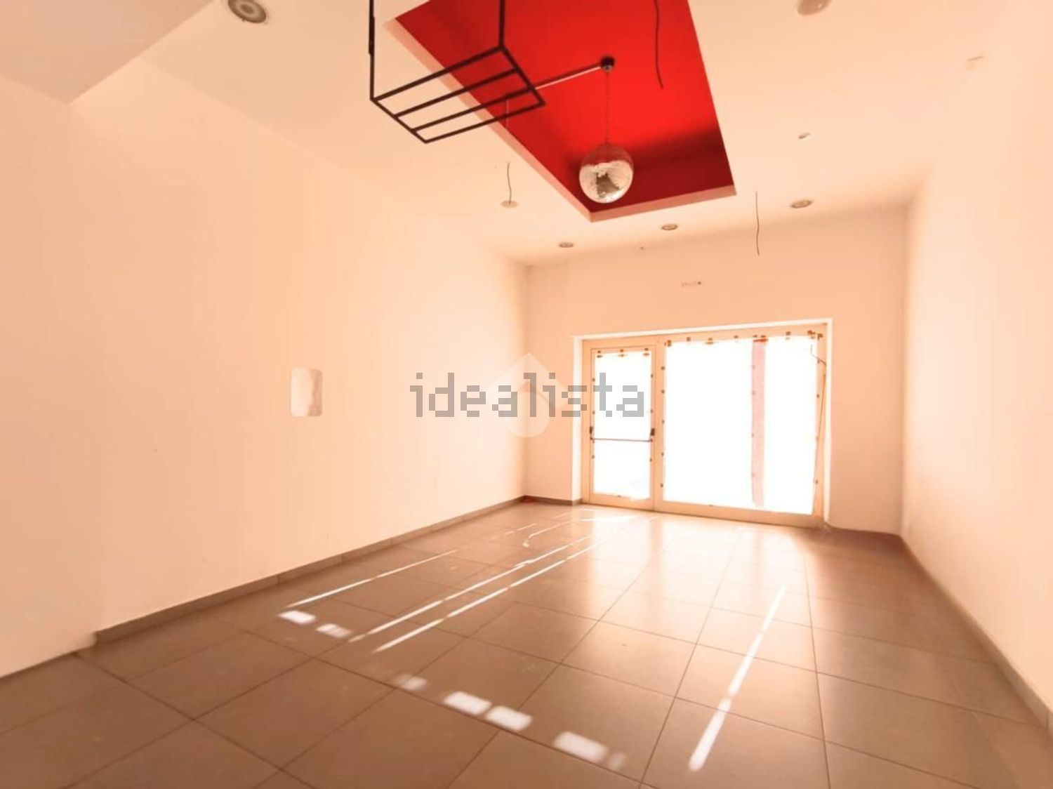 locale commerciale in affitto ad Alba Adriatica