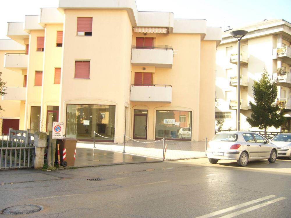 casa indipendente in affitto ad Alba Adriatica