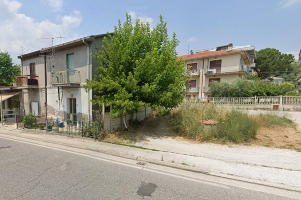 appartamento in affitto a Bellante in zona Bellante Stazione