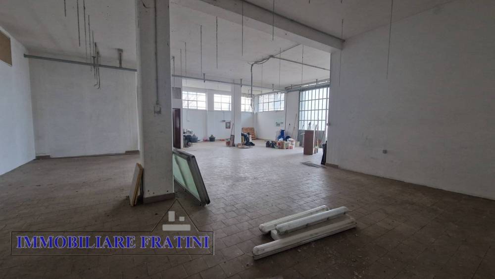 locale commerciale in affitto a Campli in zona Sant'Onofrio