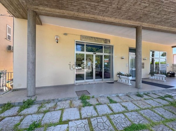 locale commerciale in affitto a Giulianova in zona Colleranesco