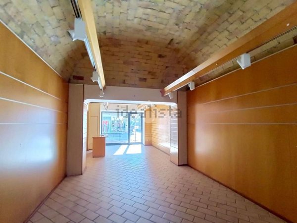 negozio in affitto a Giulianova