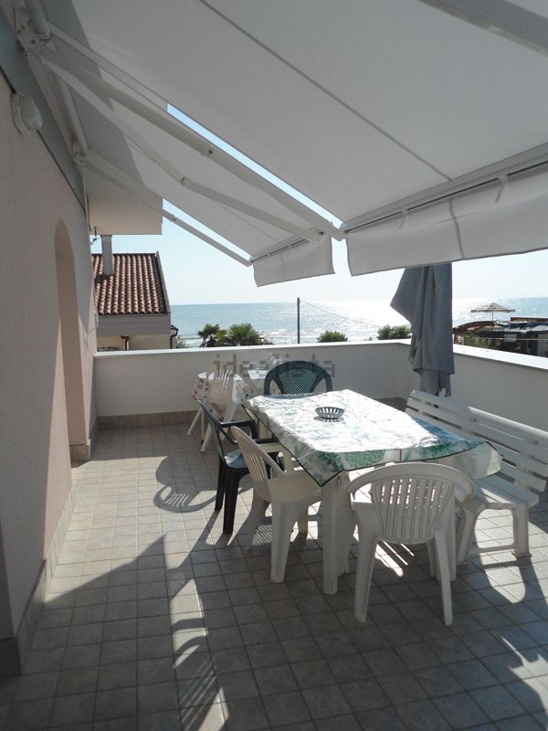 appartamento in affitto a Pineto