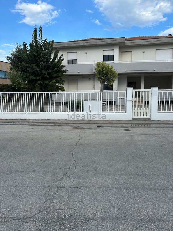 appartamento in affitto a Roseto degli Abruzzi