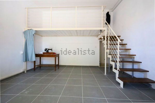 locale commerciale in affitto a Roseto degli Abruzzi
