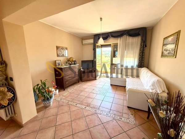 appartamento in affitto a Roseto degli Abruzzi in zona Cologna Paese