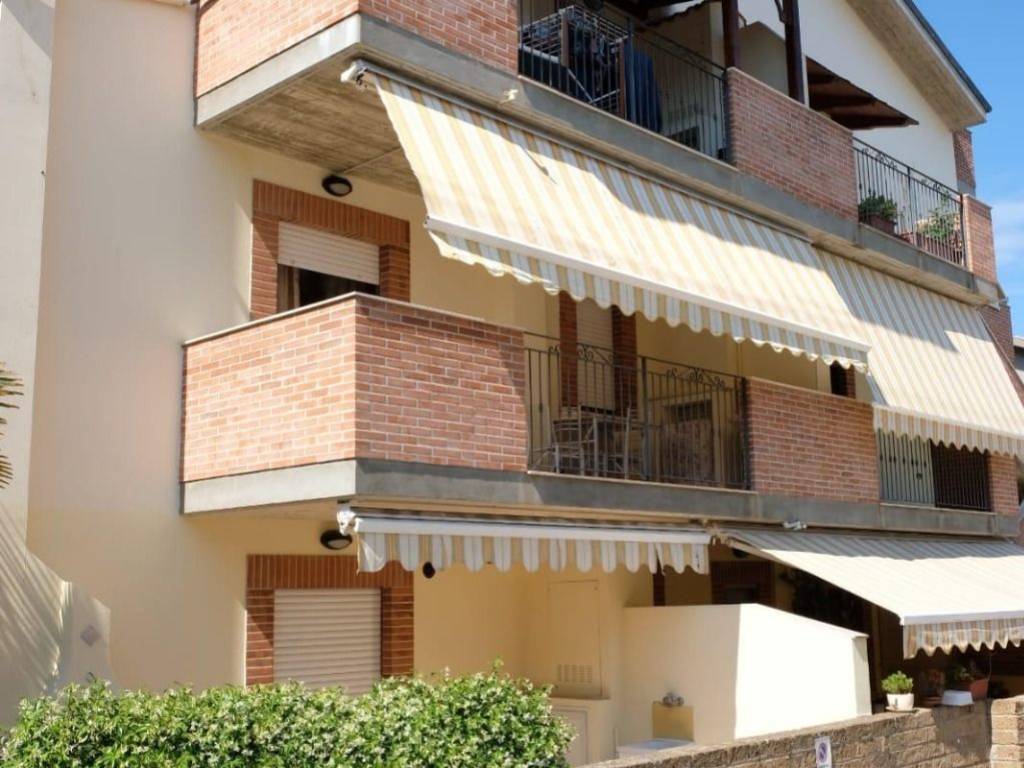 appartamento in affitto a Silvi in zona Silvi Marina