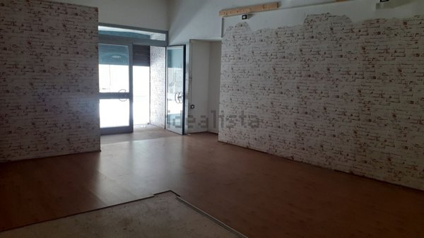 locale commerciale in affitto a Teramo in zona Centro Città