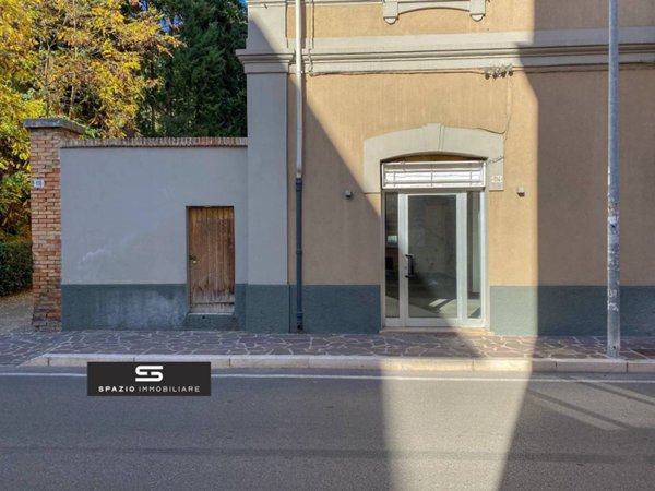 negozio in affitto a Teramo in zona Centro Città