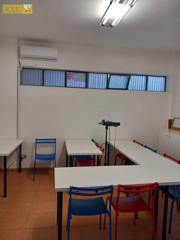 ufficio in affitto a Teramo in zona Villa Vomano