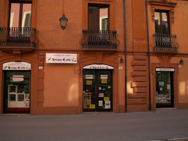 locale commerciale in affitto a Teramo