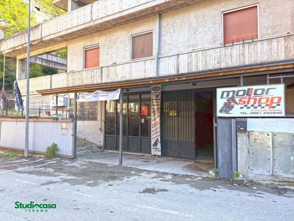 locale commerciale in affitto a Teramo