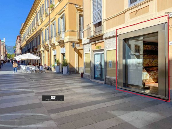 negozio in affitto a Teramo in zona Centro Città