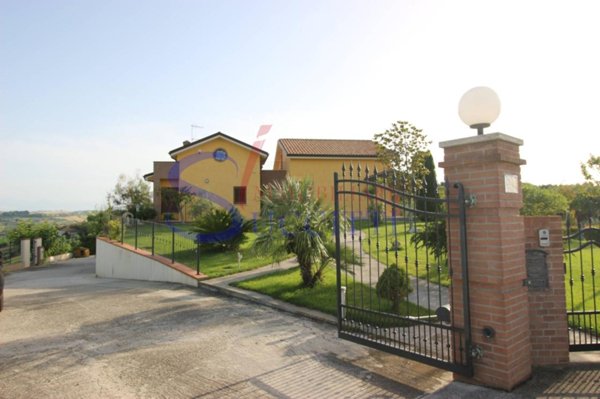 casa indipendente in affitto a Tortoreto in zona Terrabianca