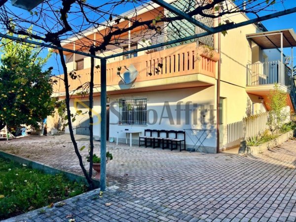 appartamento in affitto a Tortoreto in zona Salino