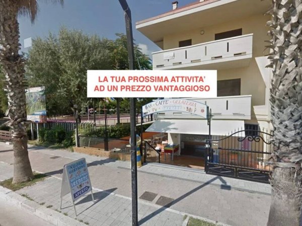 negozio in affitto a Martinsicuro