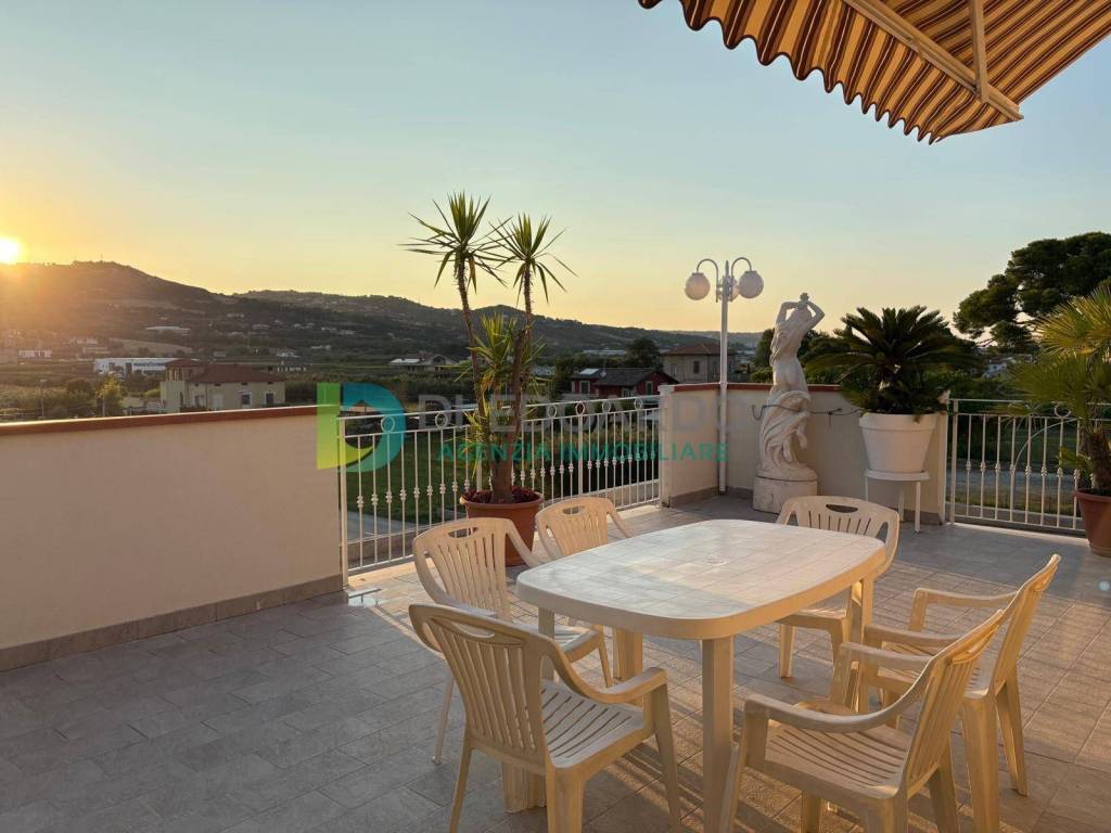 appartamento in affitto a Martinsicuro in zona Villa Rosa