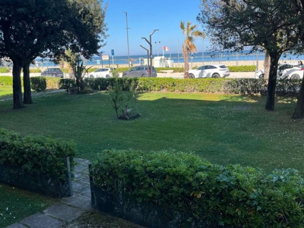 appartamento in affitto a Martinsicuro in zona Villa Rosa