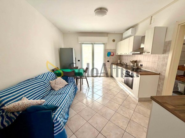 appartamento in affitto a Martinsicuro in zona Villa Rosa