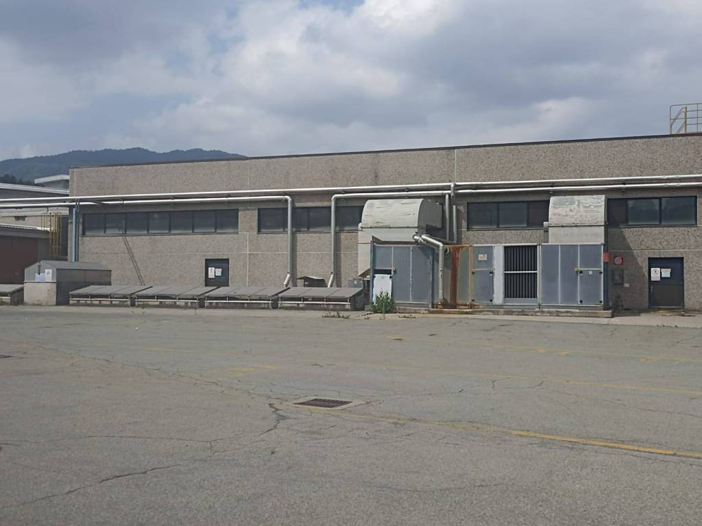 capannone in affitto a Rossana