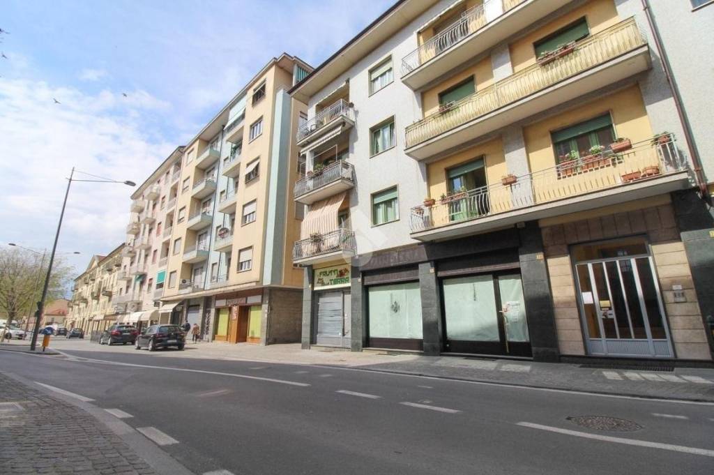 negozio in affitto a Saluzzo