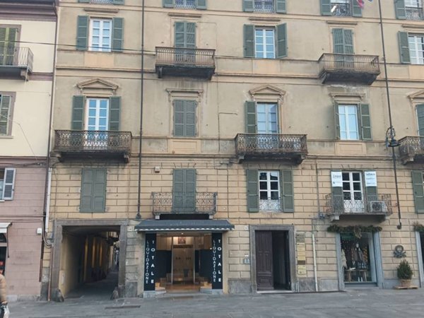 negozio in affitto a Saluzzo