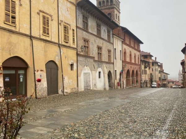 negozio in affitto a Saluzzo