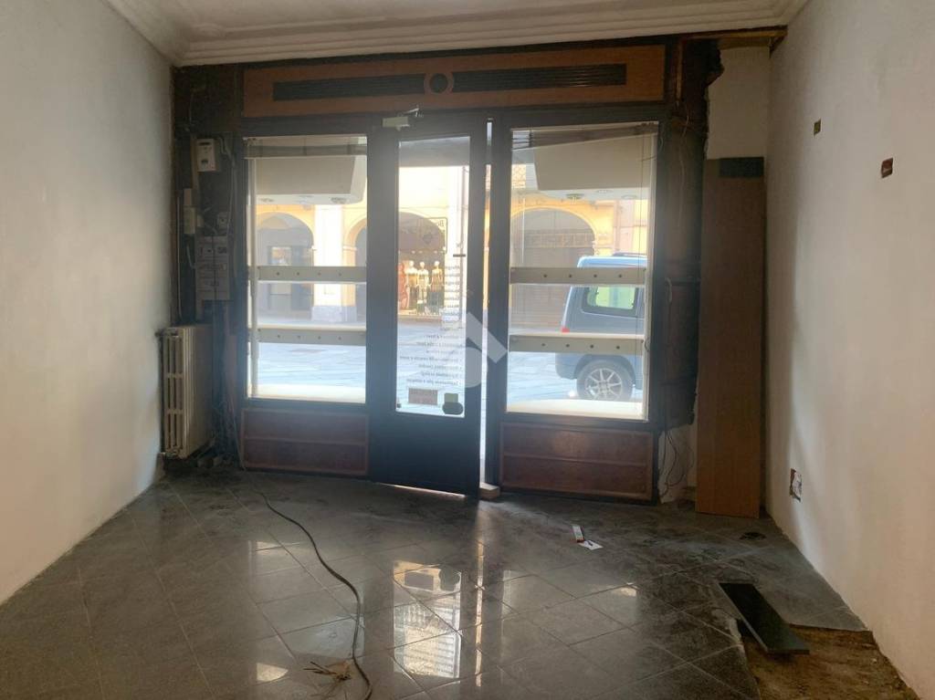 negozio in affitto a Saluzzo