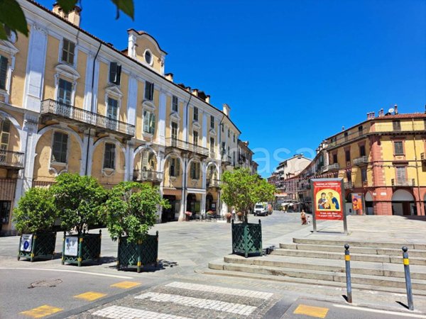 negozio in affitto a Saluzzo