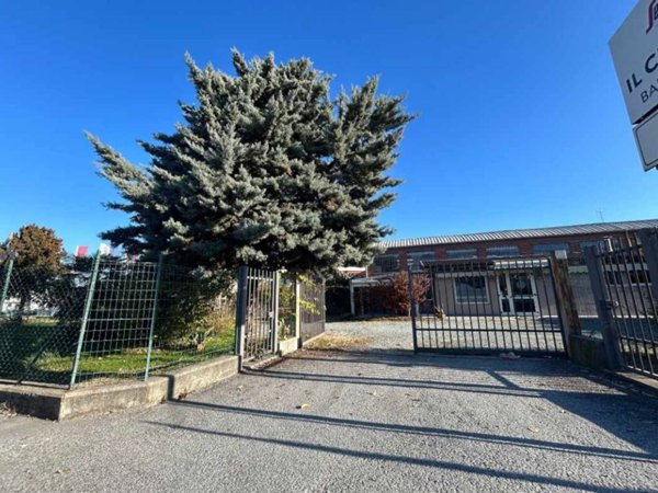 negozio in affitto a Saluzzo