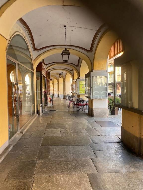 negozio in affitto a Saluzzo