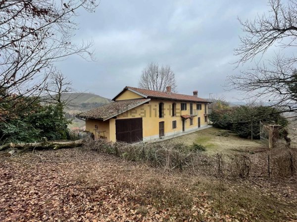casa indipendente in affitto a Santo Stefano Roero