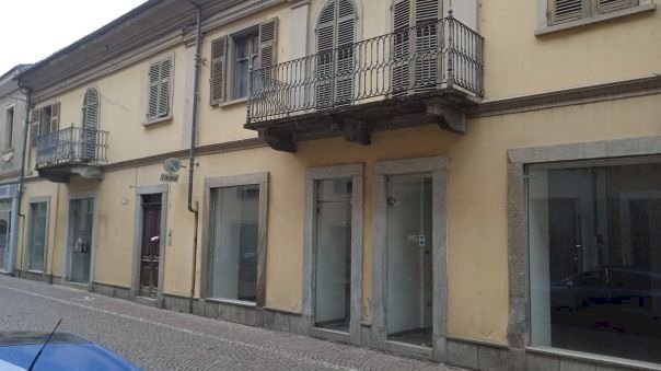 locale commerciale in affitto a Savigliano