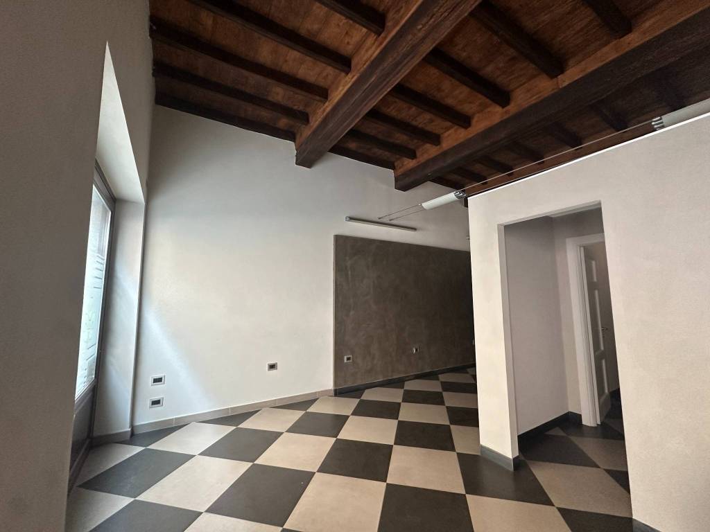 negozio in affitto a Savigliano