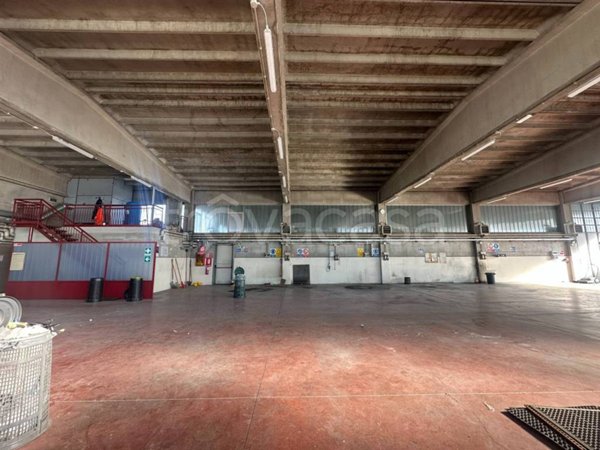 locale commerciale in affitto a Savigliano