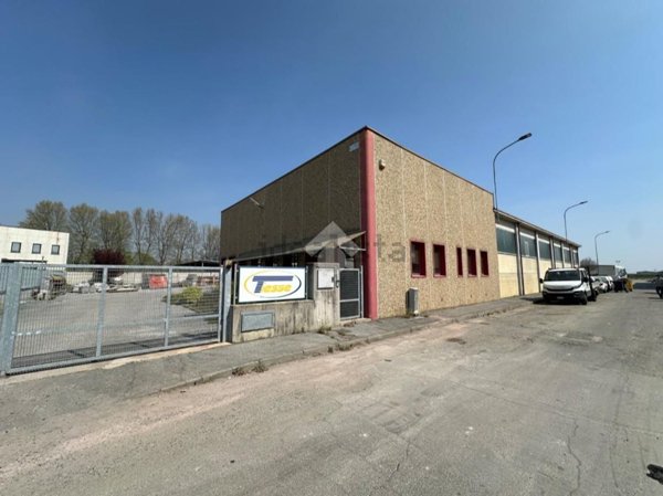 capannone in affitto a Savigliano