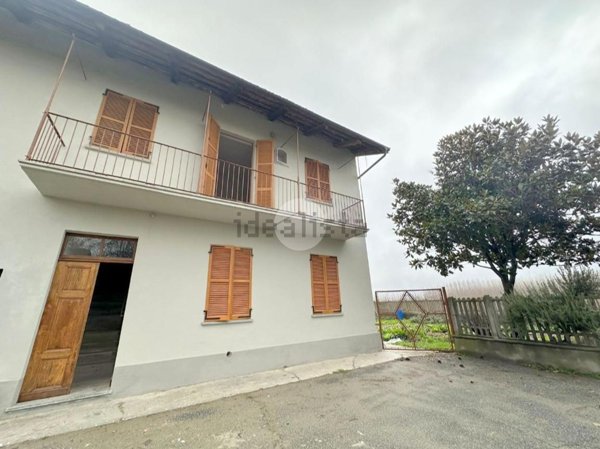 esavano in affitto a Savigliano