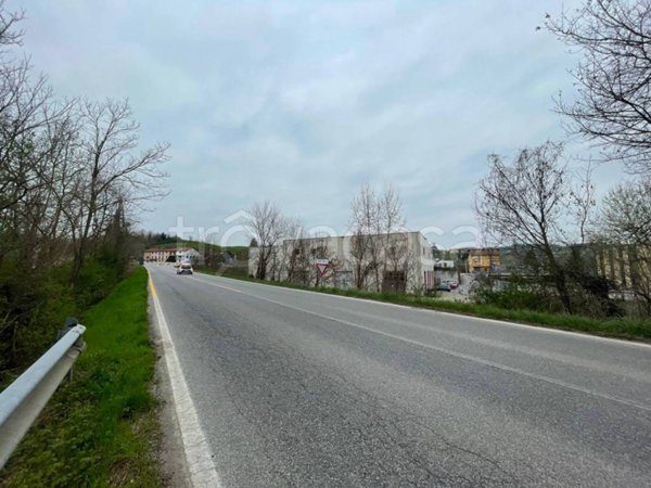 locale commerciale in affitto a Vicoforte