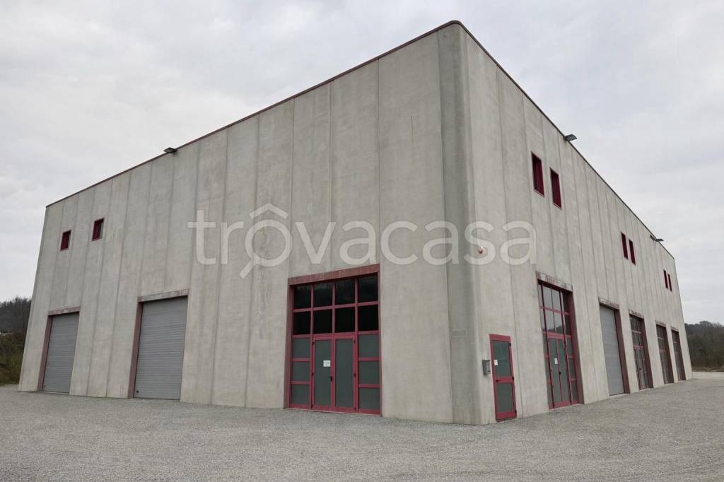 locale commerciale in affitto a Vicoforte