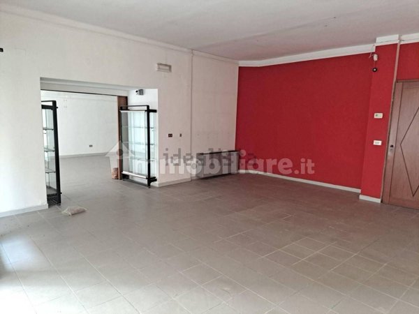 locale commerciale in affitto a Villanova Mondovì in zona Branzola