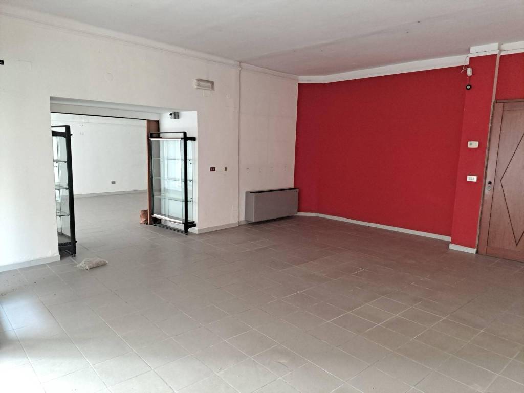 negozio in affitto a Villanova Mondovì in zona Branzola