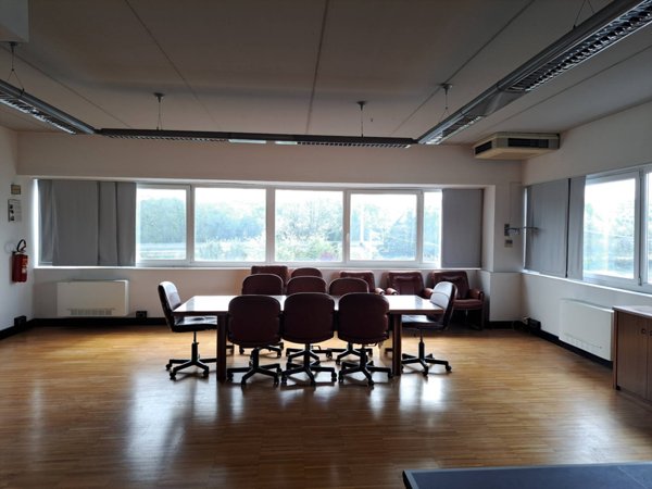 ufficio in affitto a Cepagatti in zona Vallemare