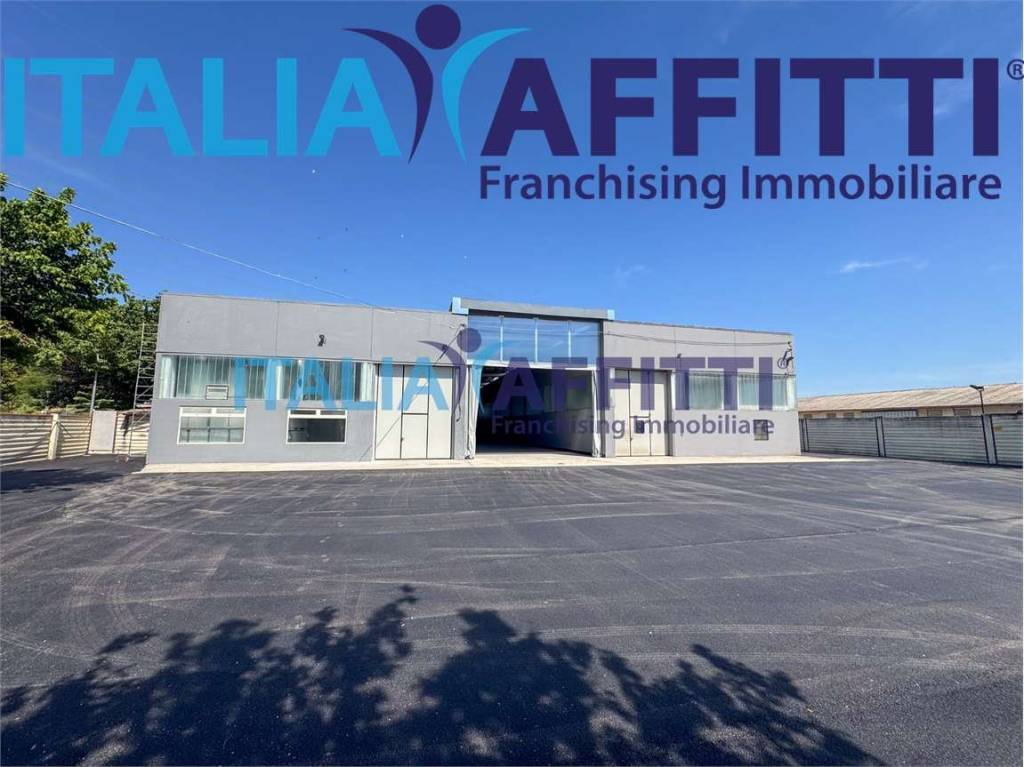 locale commerciale in affitto a Cepagatti in zona Vallemare