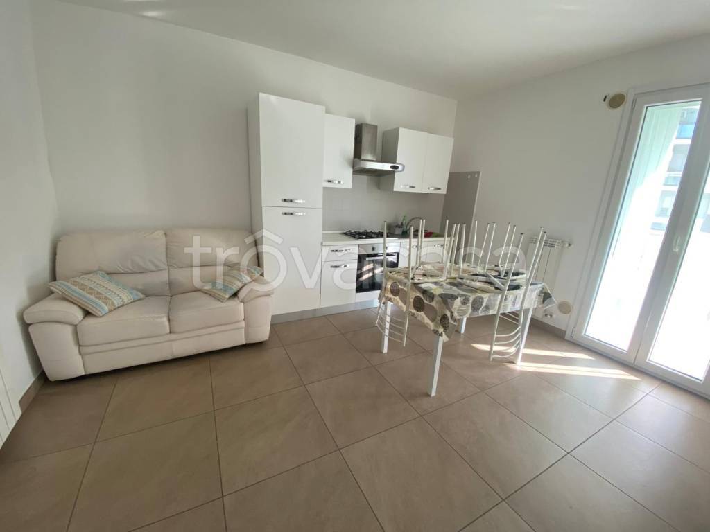 appartamento in affitto a Città Sant'Angelo