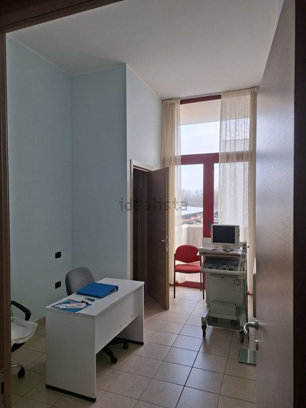 ufficio in affitto a Città Sant'Angelo