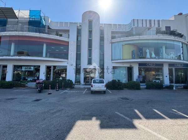 ufficio in affitto a Città Sant'Angelo