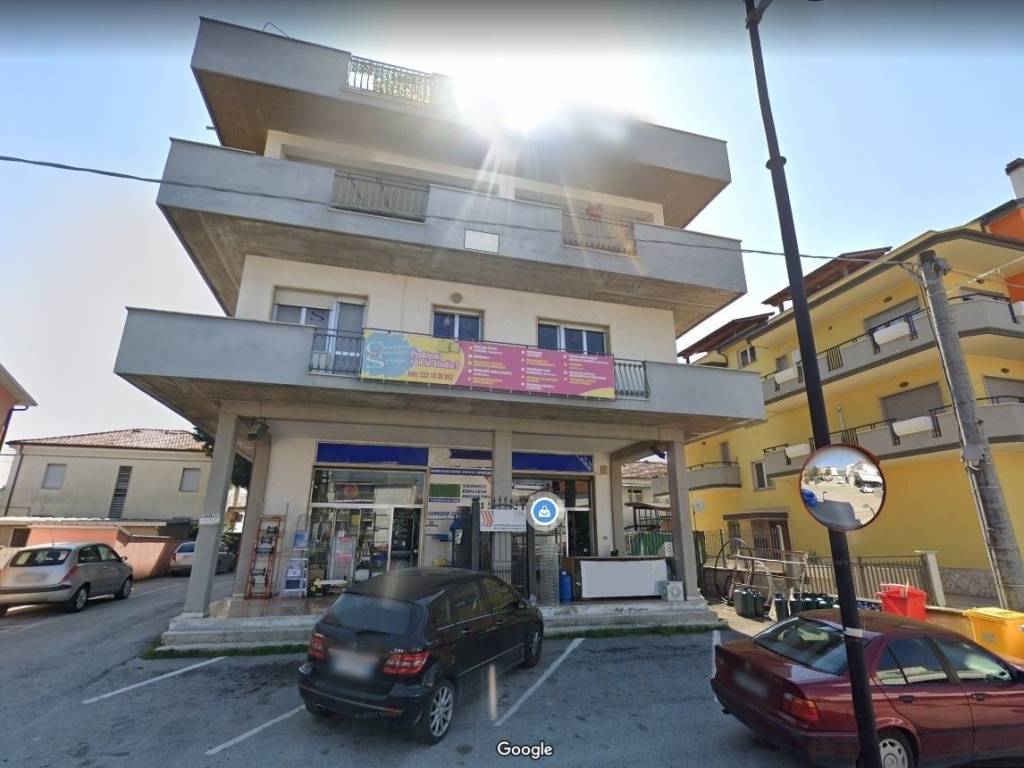 locale commerciale in affitto a Manoppello in zona Manoppello Scalo