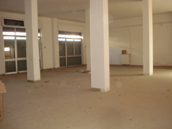 locale commerciale in affitto a Montesilvano
